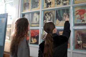 Kunstausstellung zum Leben und Werk von Curt Bloch am Stadtgymnasium