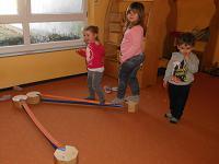 Slacklines für Bewegungskindergarten