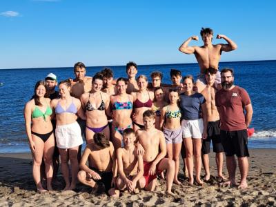 Trainingslager für talentierte Schwimmer:innen